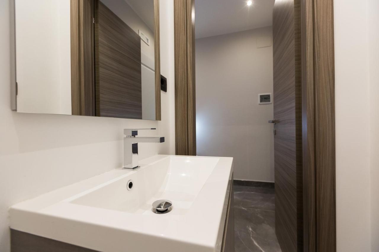 Clementi Portrait Hotel Rome Bagian luar foto